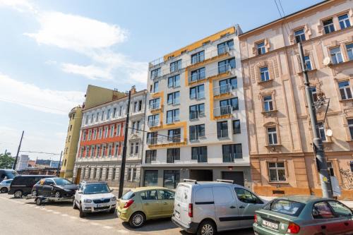 Palmovka Apartment | Studio brand new apartment #28 in new building with free parking in city center