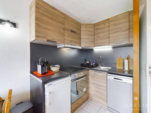 La Rosiere Apartment | Studio cabine à 80m des pistes avec parking et balcon exposé sud - FR-1-398-643