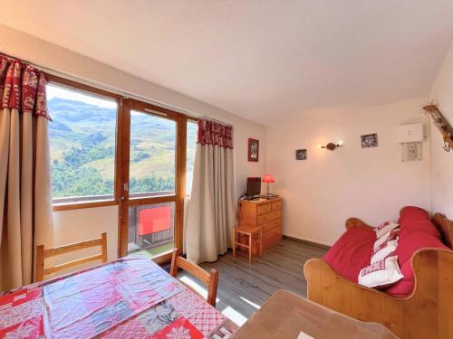 Les Menuires Apartment | Studio cabine au pied des pistes, 4 pers, balcon, Le Menuires - FR-1-452-138