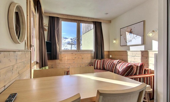 Belle Plagne Apartment | Studio cabine 4 pers, balcon, proche pistes et commerces - FR-1-455-183