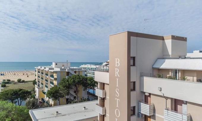Bibione Apartment | Studio 'Condominio Bristol 501' near Beach with Balcony