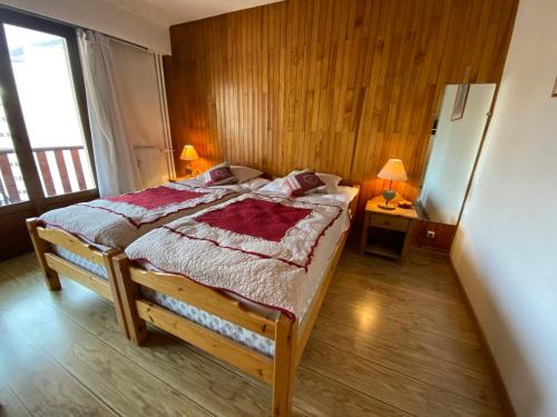 Brides-les-Bains Apartment | Studio cosy 2 pers. avec balcon, centre Brides-les-Bains, proche thermes et télécabine - FR-1-512-205