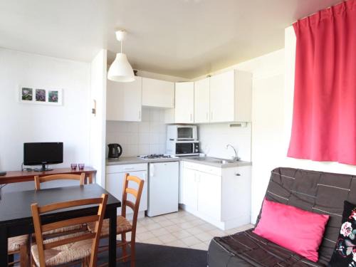 Les Carroz-d'Araches Apartment | Studio cosy avec cabine, centre station, proche pistes et commerces - FR-1-572-95