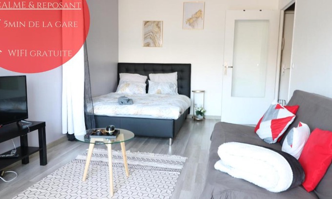 Cergy Apartment | Studio cosy