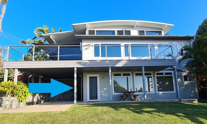Woolgoolga Apartment | Studio-Dolphin's Moon on Pollack