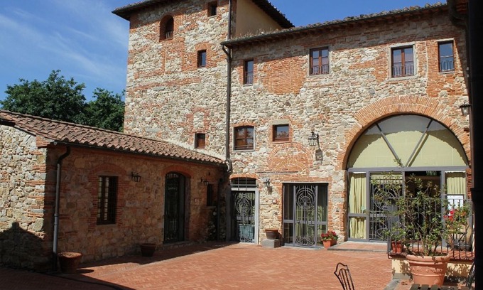Santomato Apartment | Studio "Farm CASALBOSCO" an ancient medieval village in the countryside