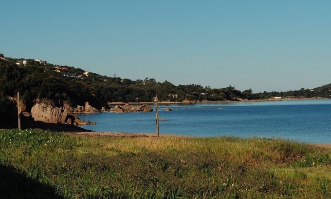 Pietrosella Apartment | Studio Feet In Water (Direct Access Beach In The Garden) Conditioning