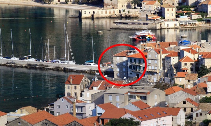 Komiza Apartment | Studio flat with air-conditioning Komiža, Vis (AS-9703-b)
