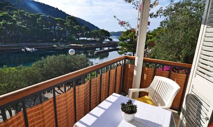 Pasadur Apartment | Studio flat with balcony and sea view Pasadur, Lastovo (AS-8351-b)