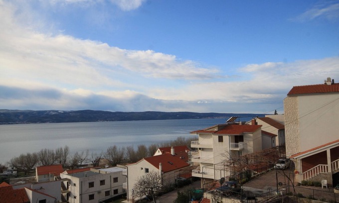 Duce Apartment | Studio flat with balcony and sea view Duće, Omiš (AS-7532-c)