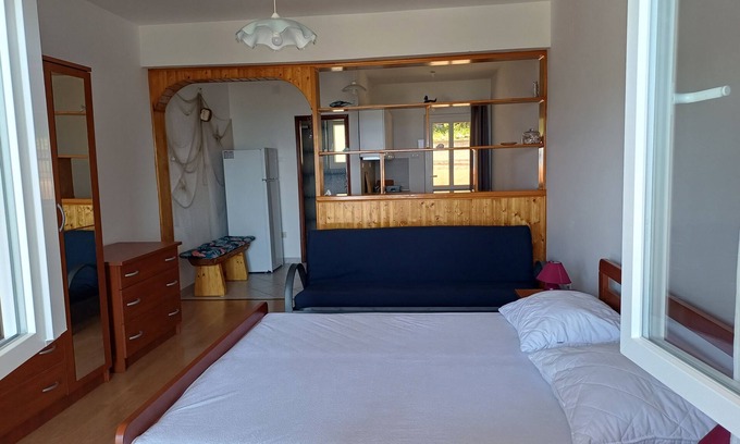 Klenovica Apartment | Studio flat with terrace and sea view Klenovica, Novi Vinodolski (AS-5581-b)