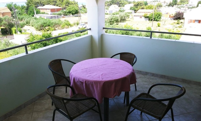 Vrsi Apartment | Studio flat with terrace and sea view Vrsi - Mulo, Zadar (AS-14250-a)