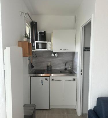 Merville-Franceville-Plage Apartment | Studio 100 m from the beach!