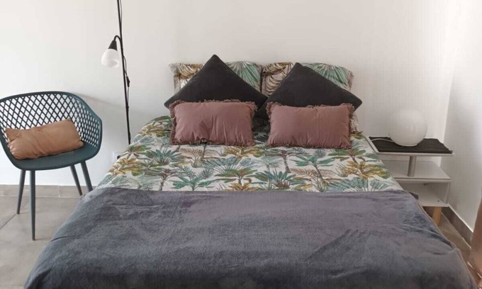 Saint-Christol-Les-Ales Apartment | Studio-Loft cosy avec terrasse & Wi-Fi – proche Cévennes