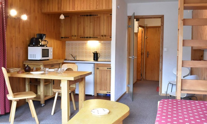 Meribel Apartment | Studio in Méribel - Near slopes, Parking, Pets allowed