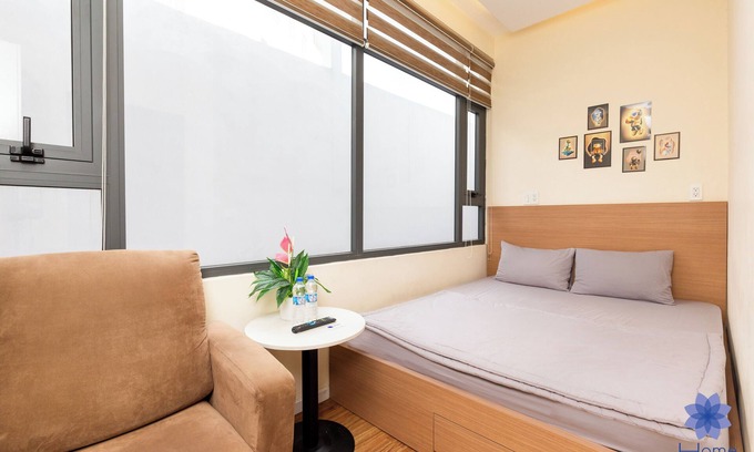 Tan Binh Apartment | Studio in Modern building with AC; Kitchen; 1.3km from TSN airport
