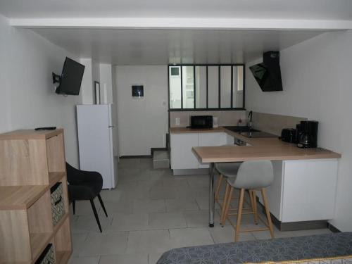 La Roche-sur-Yon Apartment | Studio Indépendant, au calme.