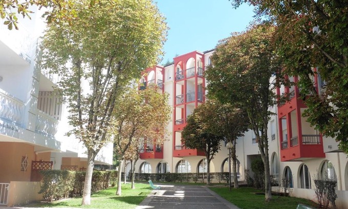 Lamalou-les-Bains Apartment | Studio Lamalou-les-Bains, 1 pièce, 2 personnes - FR-1-451-125