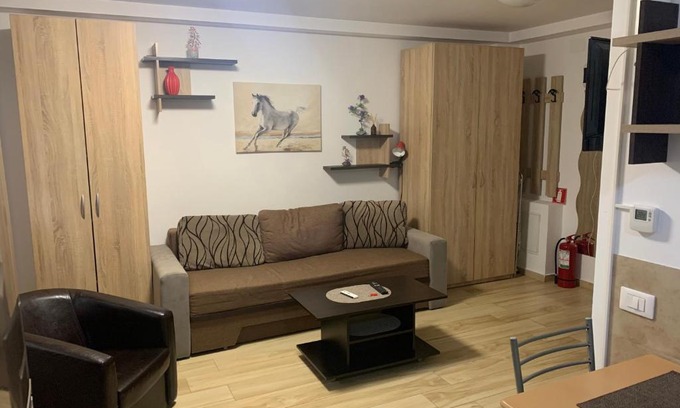 Chiajna Apartment | Studio Militari Residence MR 1