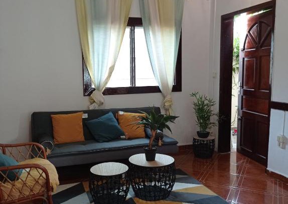 Pamandzi Apartment | Studio Moonaesha