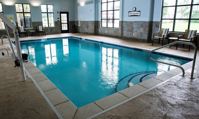 Lexington Apartment | Studio Near U of Kentucky. Free Breakfast. Pool. Gym.