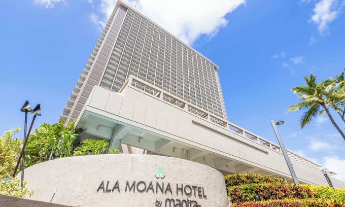 Ala Moana Condo | Studio Ocean View & Balcony 1118