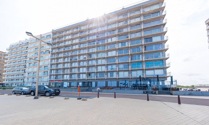 Middelkerke Apartment | Studio on 4th floor for family