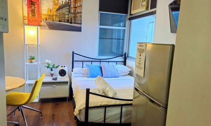 Carlton South Apartment | studio on Swanston st apartment with a little English flare