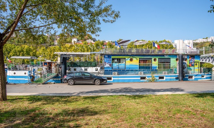 2nd Arrondissement Hotel | Studio Péniche pour 2 personnes, insolite et charmant