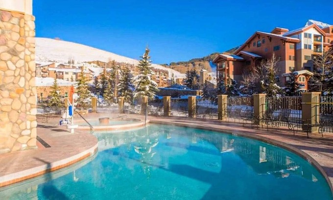 Crested Butte Condo | Studio Perfect Location 322 with Pool and Hot Tub