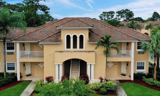 Port Saint Lucie Apartment | Studio PGA Village Golf/Mets fans Getaway