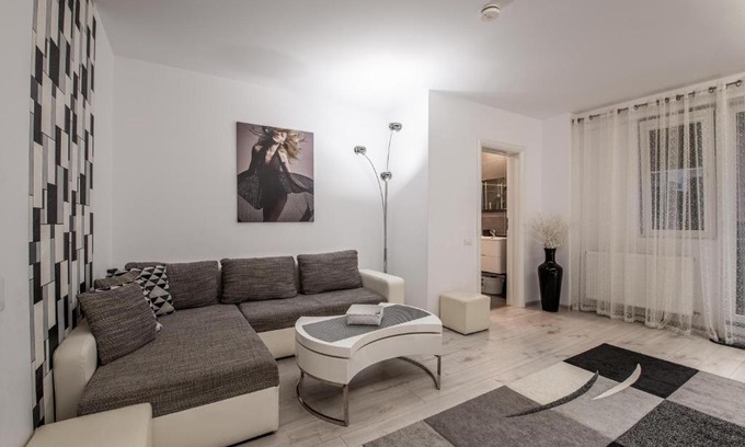 Chiajna Apartment | Studio Residence Militari M2