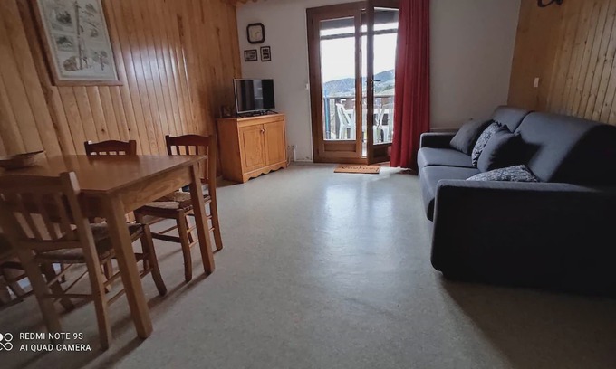 Montclar Apartment | STUDIO sleeps 4 SAINT JEAN MONTCLAR