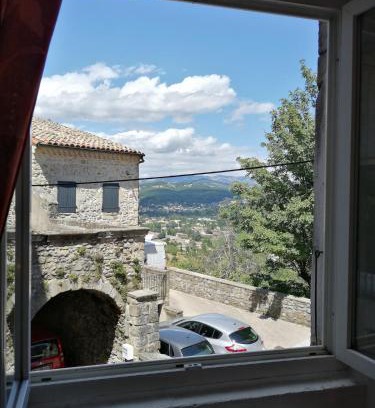 Aubenas Apartment | Studio tout équipé avec internet