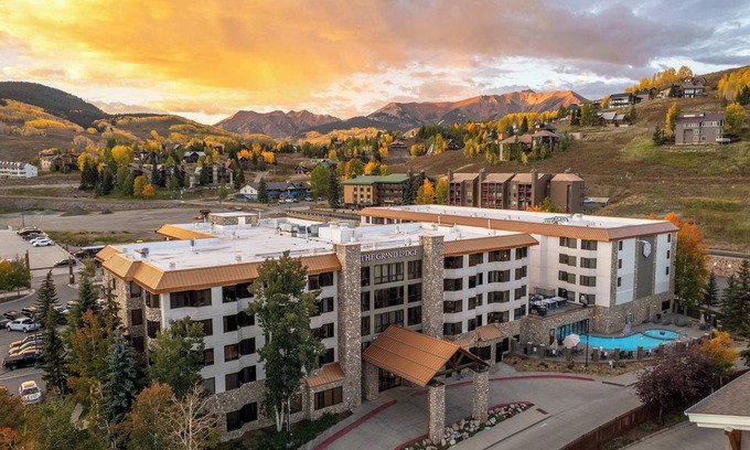 Crested Butte Condo | Studio w/Pool, Hot Tub, Biking Trails
