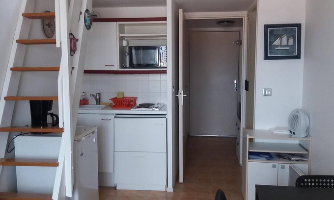 Saint-Hilaire-de-Riez Apartment | STUDIO with WI-FI for 4 pers A SION 50m from the ocean