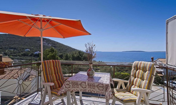 Miholascica Apartment | Studio with air conditioning close to the beach