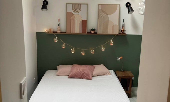 Clichy Apartment | Studio With Garden Near Paris , 30 min Away From the Olympics