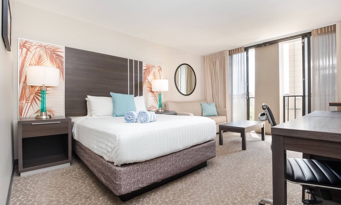 Ala Moana Condo | Studio with King Size Bed