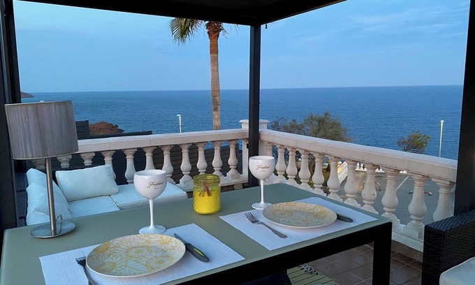 Antheor Apartment | Studio with panoramic sea-view terrace at the foot of l'Estérel and the beach