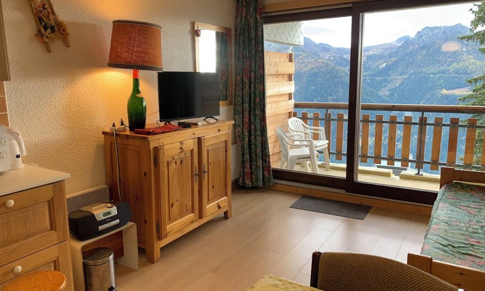 La Rosiere Apartment | Studio with SOUTH FACING BALCONY, in the heart of the resort, at the foot of the slopes.