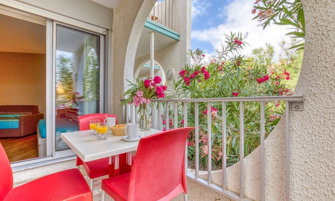 La Grande-Motte Apartment | Studio with Terrace Just Steps from the Beach at La Grande Motte