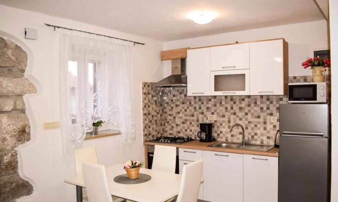Ripenda Verbanci Apartment | Studio with terrace and air conditioning