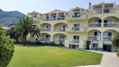 Chrisi Akti Apartment | Studios Rania