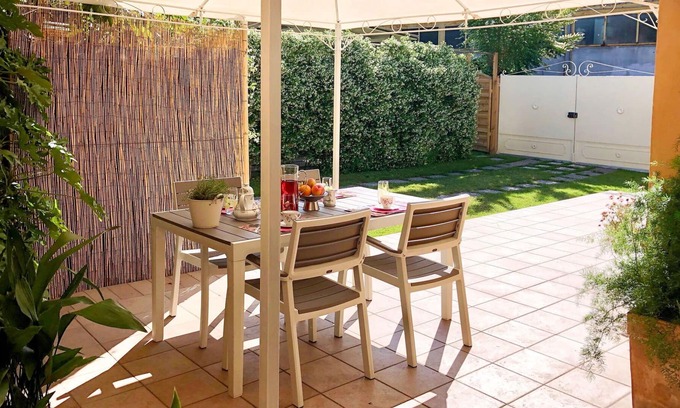 Capanne-Prato-Cinquale House | Stunning villa for 4 guests with WIFI, TV, patio and parking