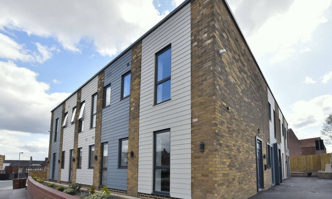 Pontefract Apartment | Stunning 1 bedroom apartment