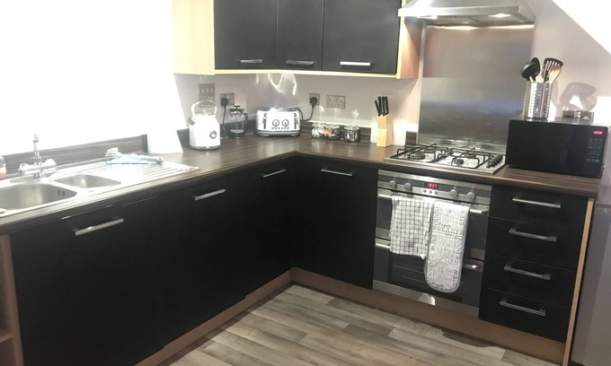 Liverton Apartment | Stunning 2-Bed Apartment in Newton Abbot
