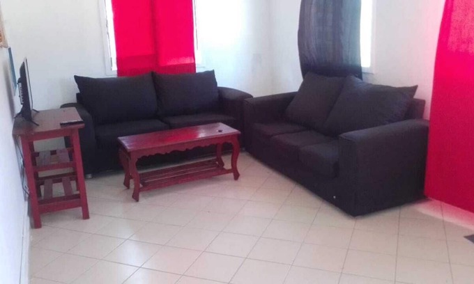 Manyimbo House | Stunning 2-Bed House in Mombasa