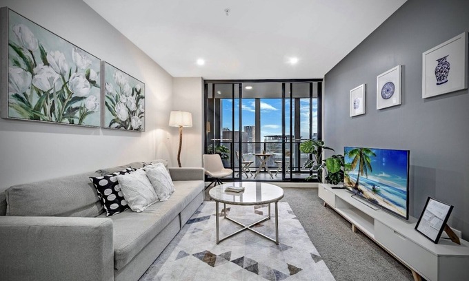 Parramatta CBD Apartment | Stunning 2 BR Apt in super convenient location