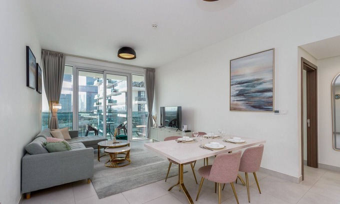 Bur Dubai Apartment | Stunning 2BR Apartment in 1 Residence, Zabeel